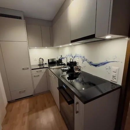 Modern 2br For Up To 6 Wef Exclusive Platz & Promenad דירה